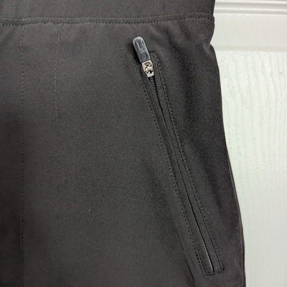 🔷Kyodan Women's (Size XS) Black Skort (Mini Skirt) - Picture 3 of 10